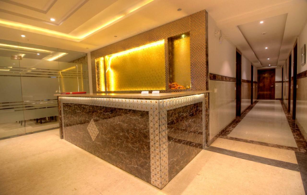 Hotel The Vegas Delhi Airport- A Boutique Hotel Neu-Delhi Exterior foto